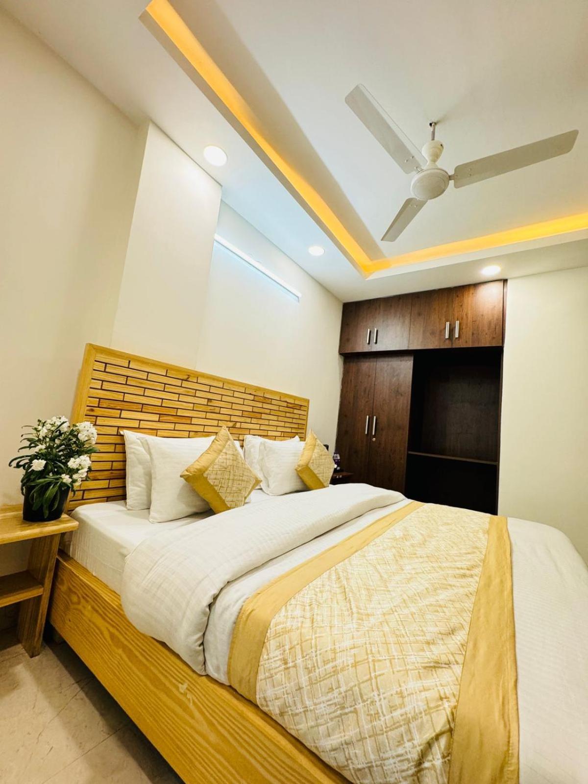 Ashram View Just 10 Minute Away Form Nizamuddin Railway Station 4*
